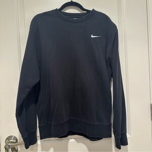 Medium Nike black crewneck